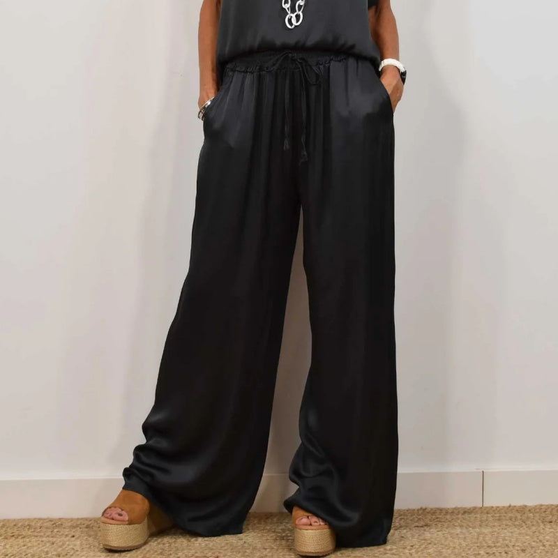 Stylisches zweiteiliges Set für Damen