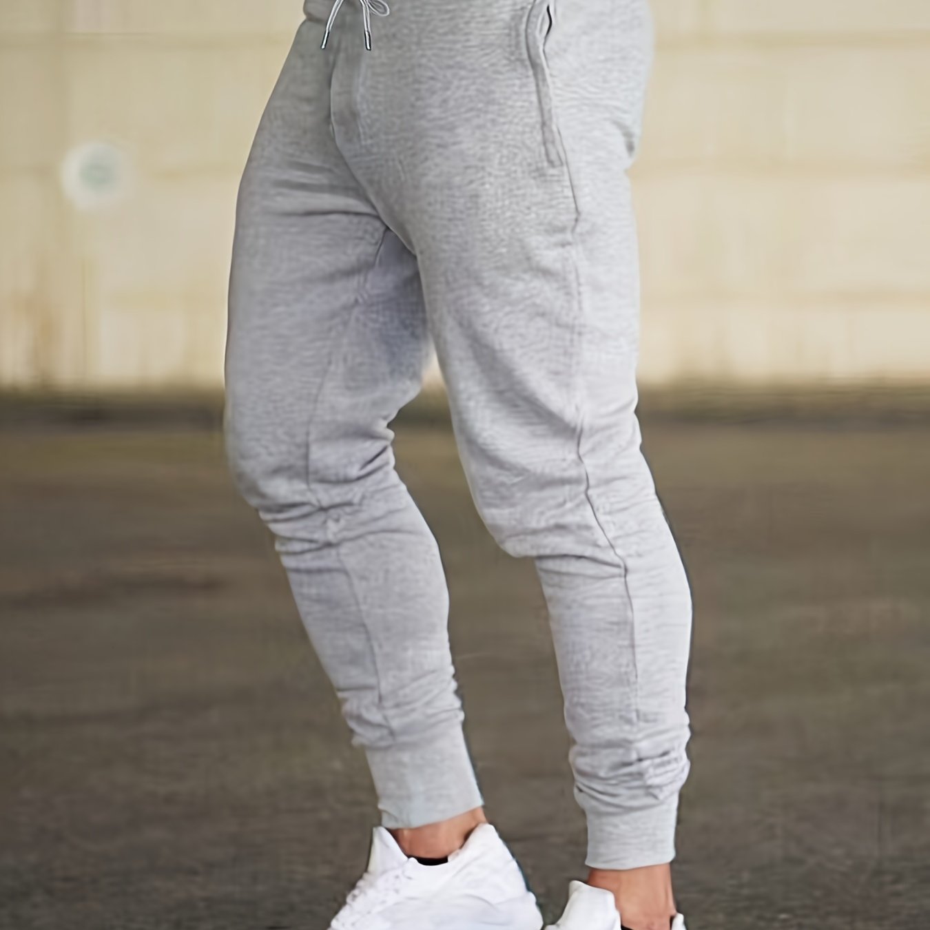 Bequeme Stretch Hose mit Reißverschlusstaschen und Kordelzug für Herren