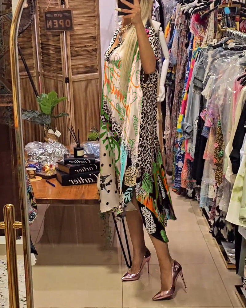 Lässiges Kleid mit tiefem V-Ausschnitt Leoparden und buntem Print für Damen