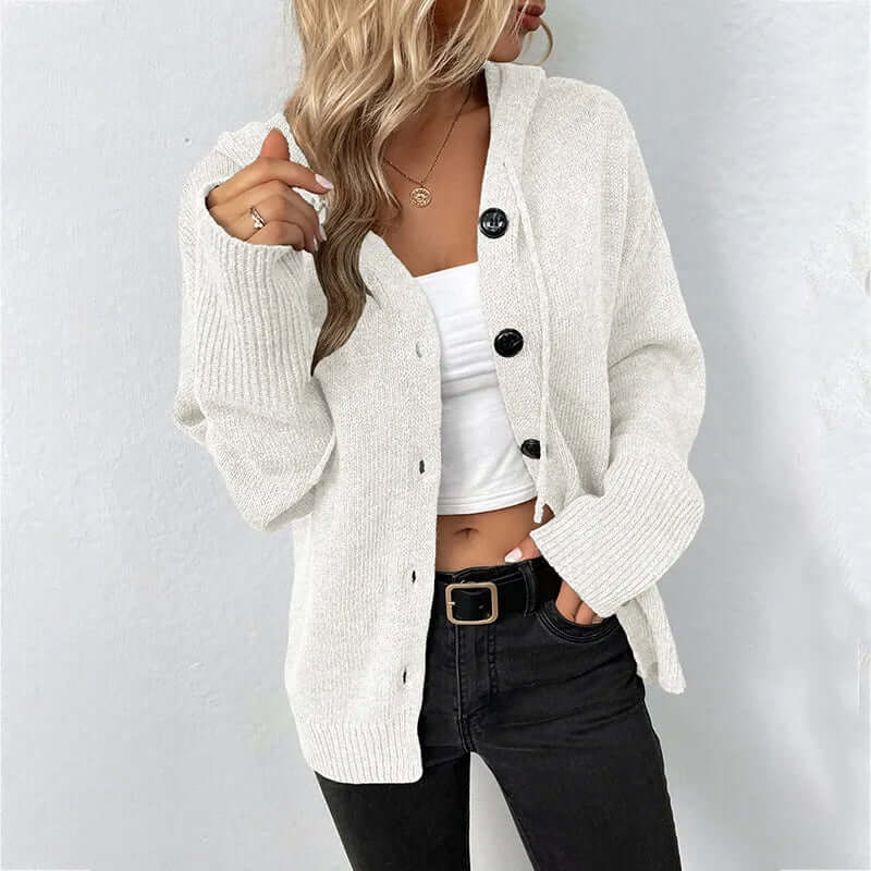 Julia Eleganter Strickpullover mit Kapuze