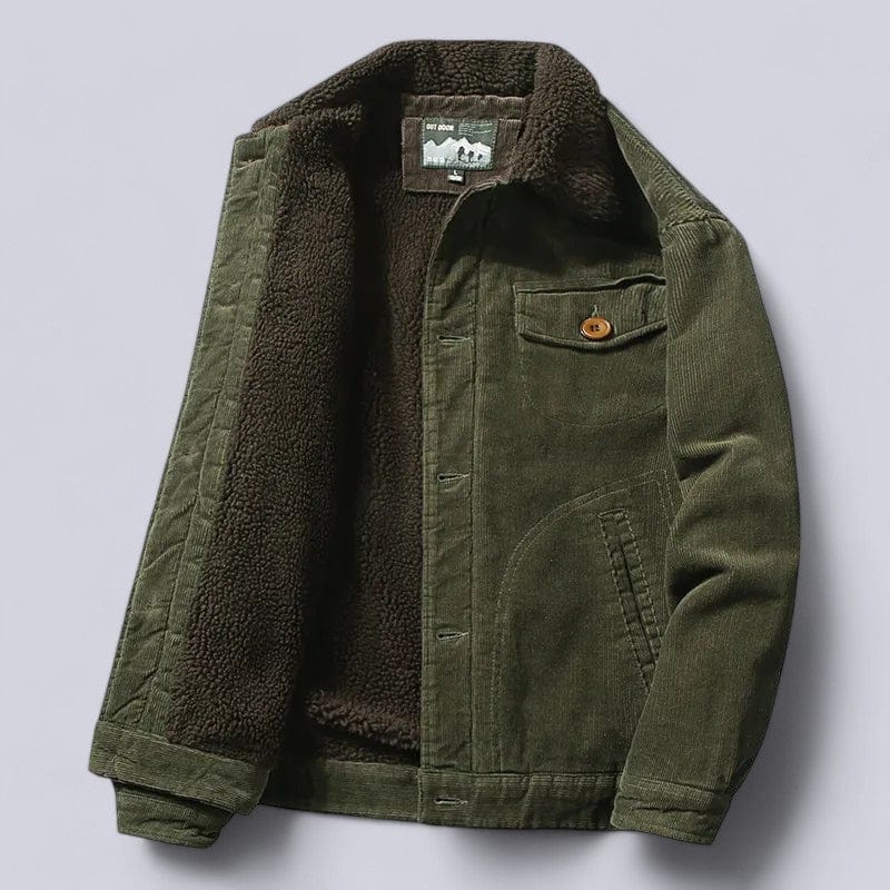 Benjamin Bequeme und Stylische Cordjacke