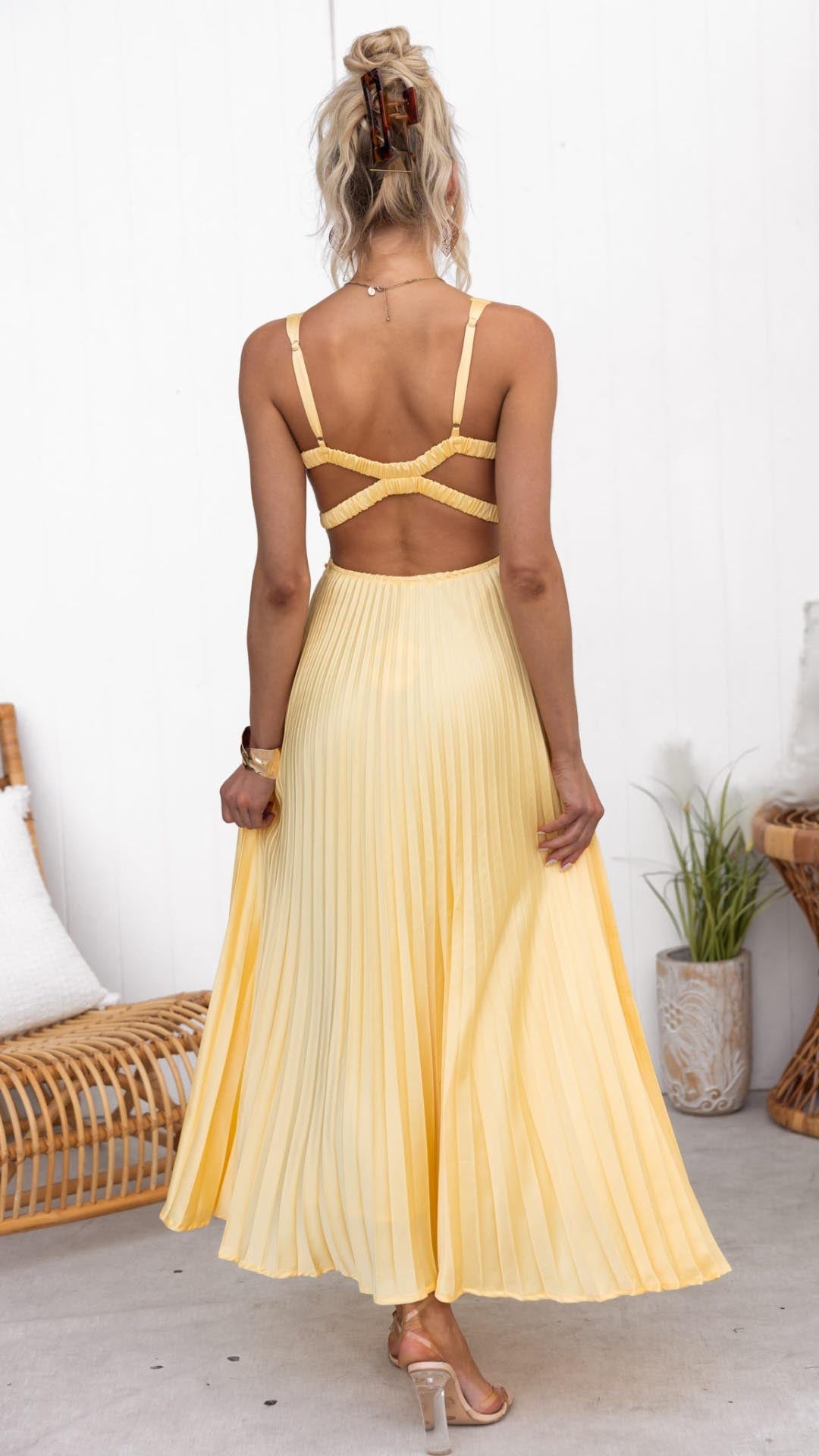 Aby Gelbes Plissée Maxikleid mit V-Ausschnitt für Damen