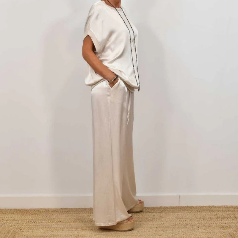 Stylisches zweiteiliges Set für Damen