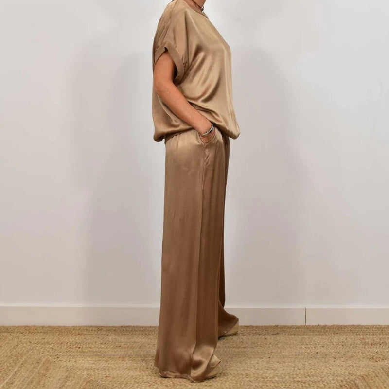 Stylisches zweiteiliges Set für Damen