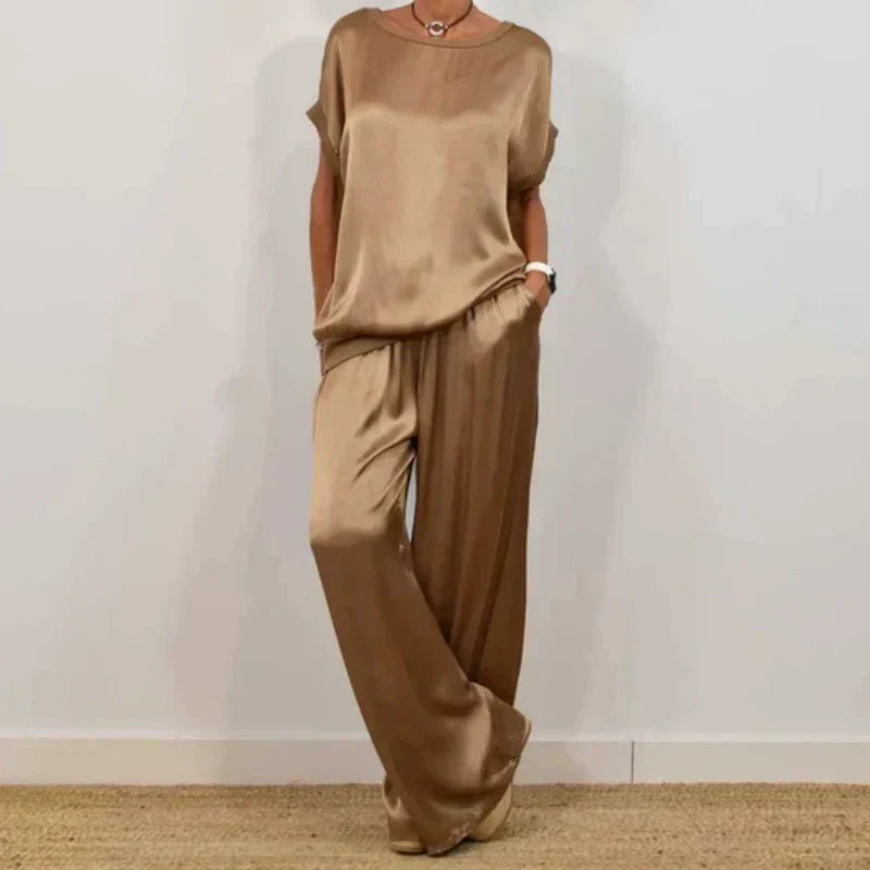 Stylisches zweiteiliges Set für Damen